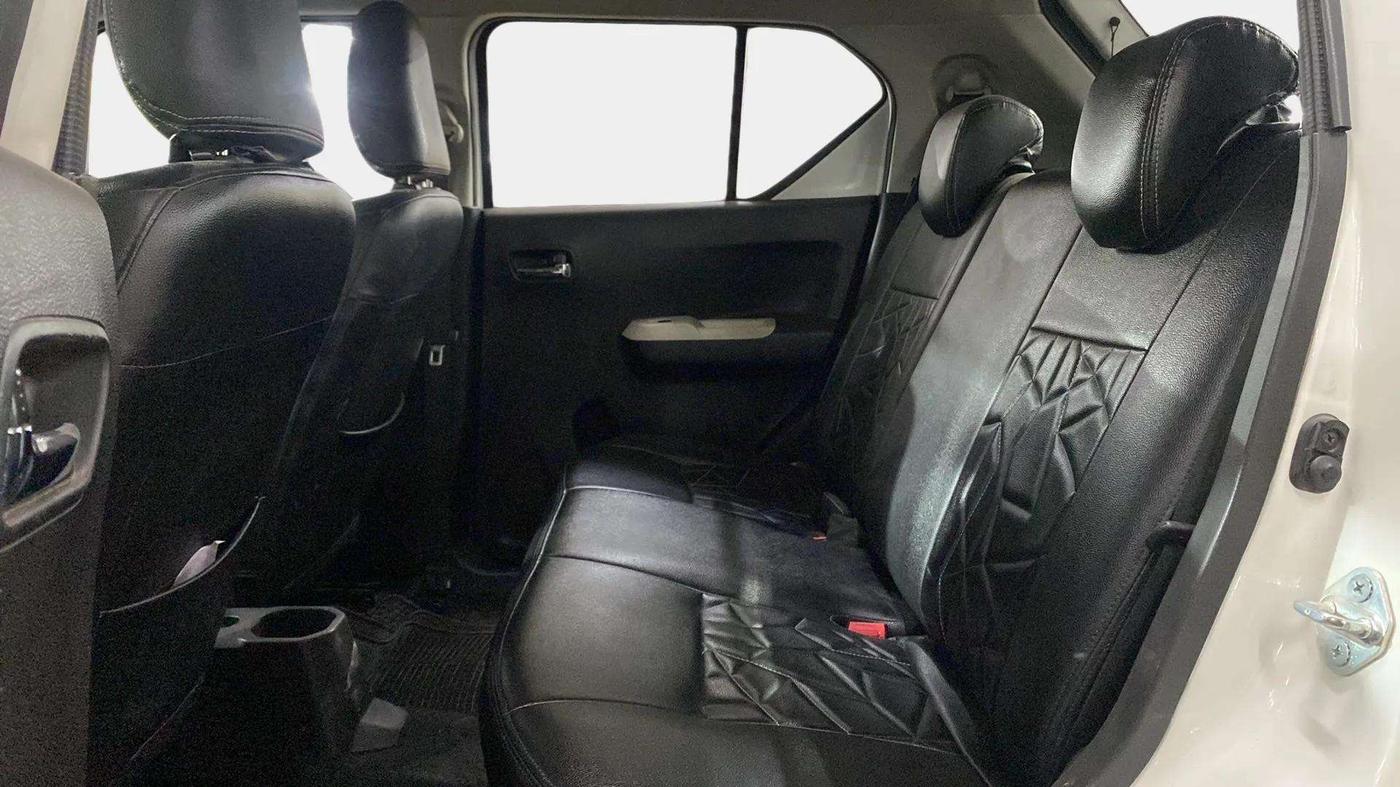 2017 Maruti IGNIS ZETA 1.2, Petrol, Manual, 64,662 km, Right Side Rear Door Cabin