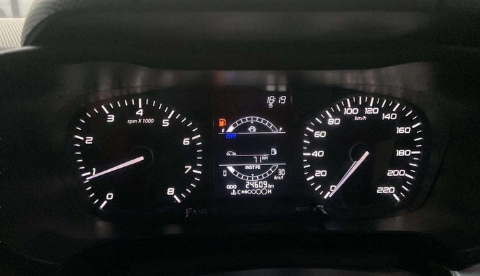 2022 Tata ALTROZ XZ PETROL, Petrol, Manual, 24,594 km, Odometer Image