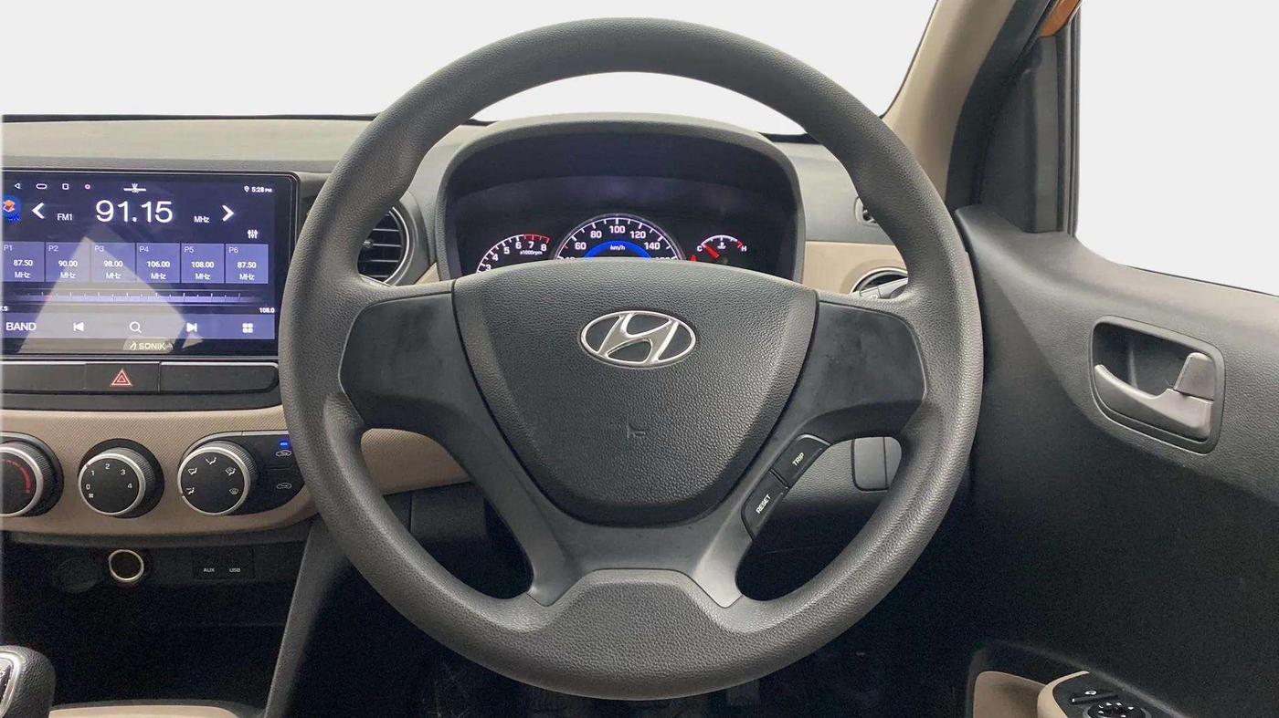 2014 Hyundai Grand i10 SPORTZ 1.2 KAPPA VTVT, Petrol, Manual, 27,860 km, Steering Wheel Close Up
