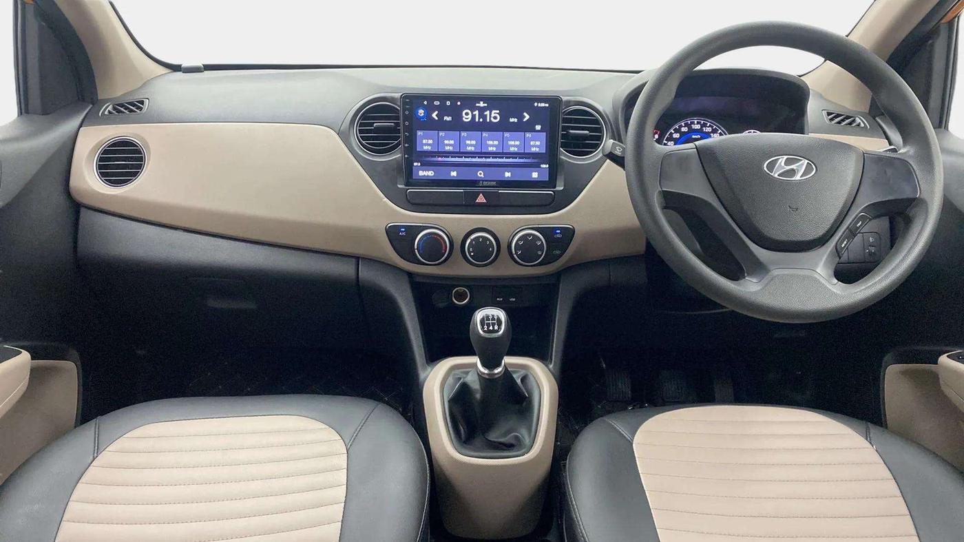 2014 Hyundai Grand i10 SPORTZ 1.2 KAPPA VTVT, Petrol, Manual, 27,860 km, Dashboard