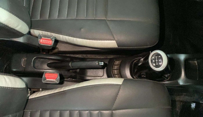 2015 Maruti Wagon R 1.0 VXI, Petrol, Manual, 10,596 km, Gear Lever