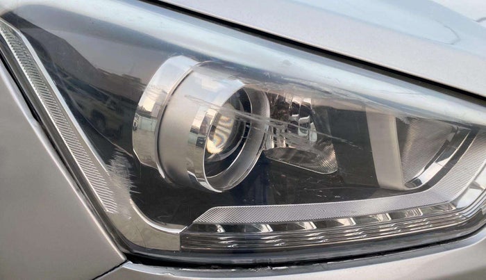 2018 Hyundai Creta SX PLUS 1.6 PETROL, Petrol, Manual, 75,128 km, Right headlight - Minor scratches