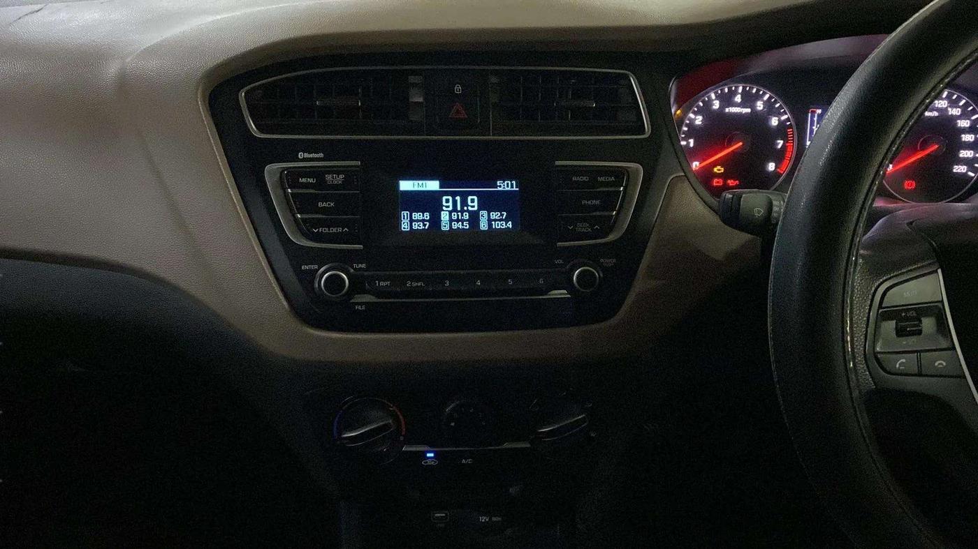 2019 Hyundai Elite i20 MAGNA PLUS 1.2, Petrol, Manual, 31,852 km, Air Conditioner