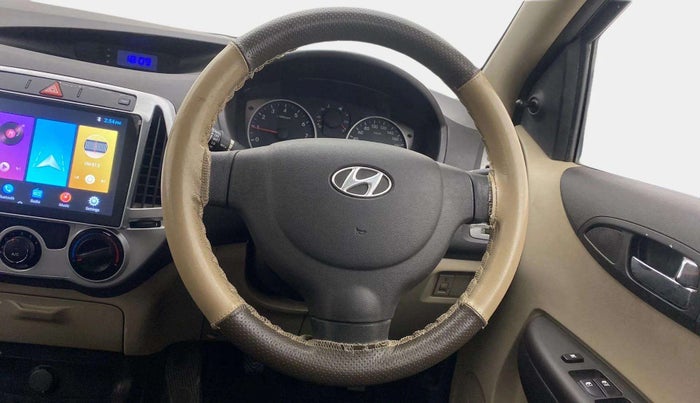 2013 Hyundai i20 MAGNA 1.2, Petrol, Manual, 47,501 km, Steering Wheel Close Up