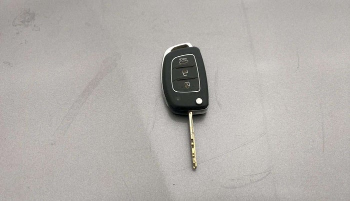 2013 Hyundai i20 MAGNA 1.2, Petrol, Manual, 47,501 km, Key Close Up