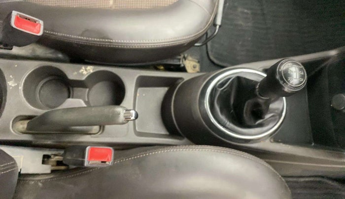2013 Hyundai i20 MAGNA 1.2, Petrol, Manual, 47,501 km, Gear Lever