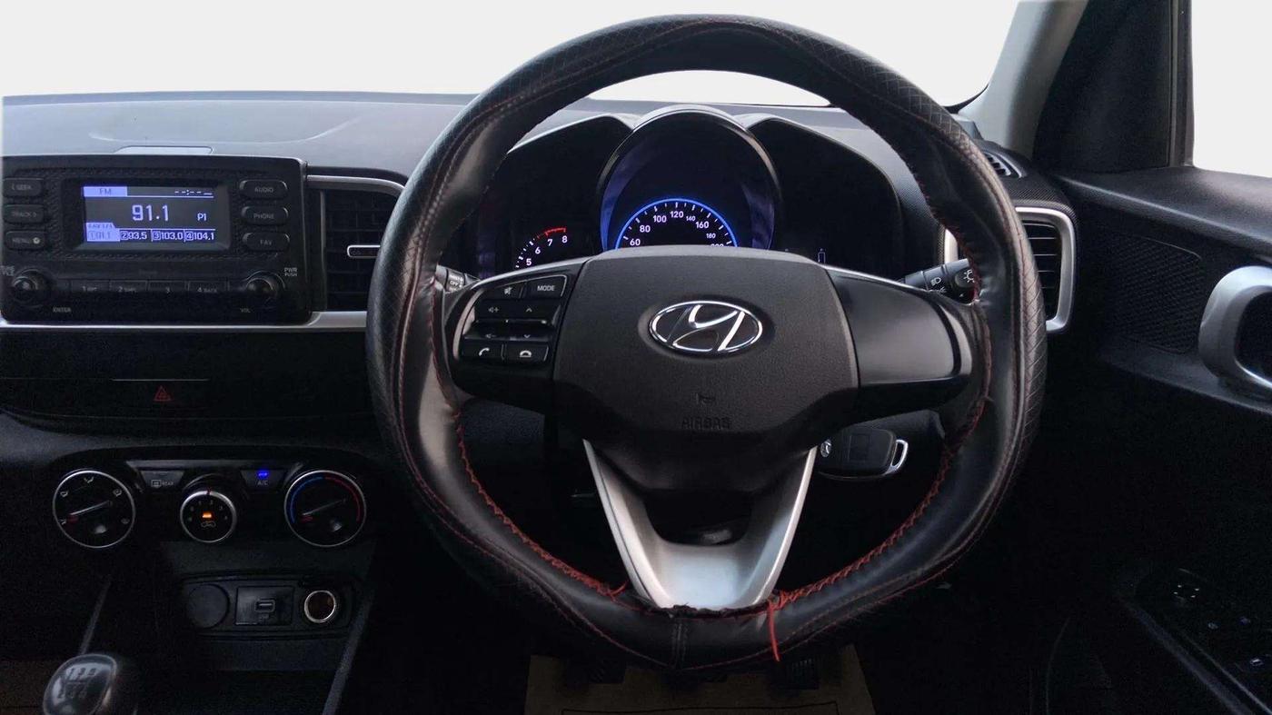 2020 Hyundai VENUE S 1.0 TURBO MT, Petrol, Manual, 64,318 km, Steering Wheel Close Up