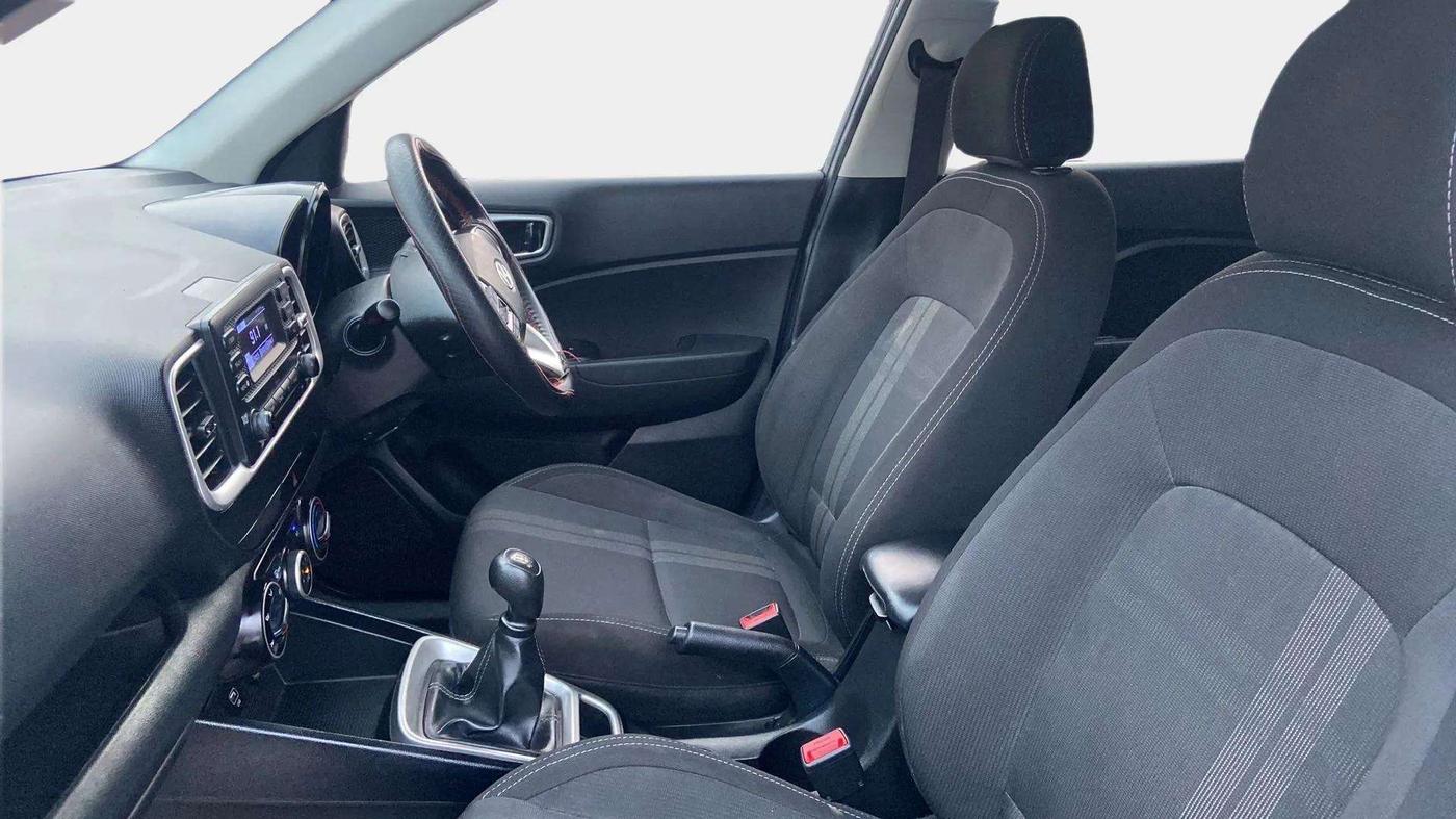 2020 Hyundai VENUE S 1.0 TURBO MT, Petrol, Manual, 64,318 km, Right Side Front Door Cabin