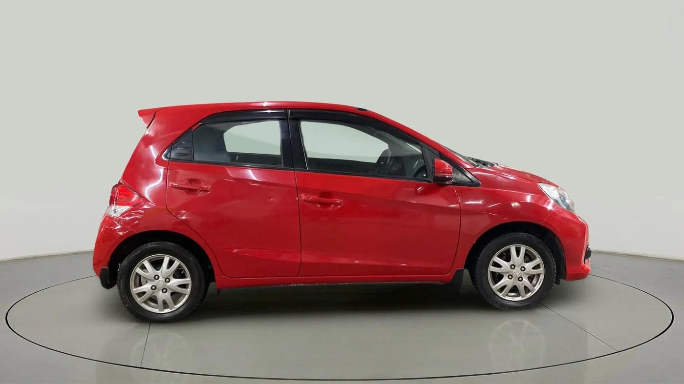 2017 Honda Brio VX MT, Petrol, Manual, 68,017 km, Right Side View