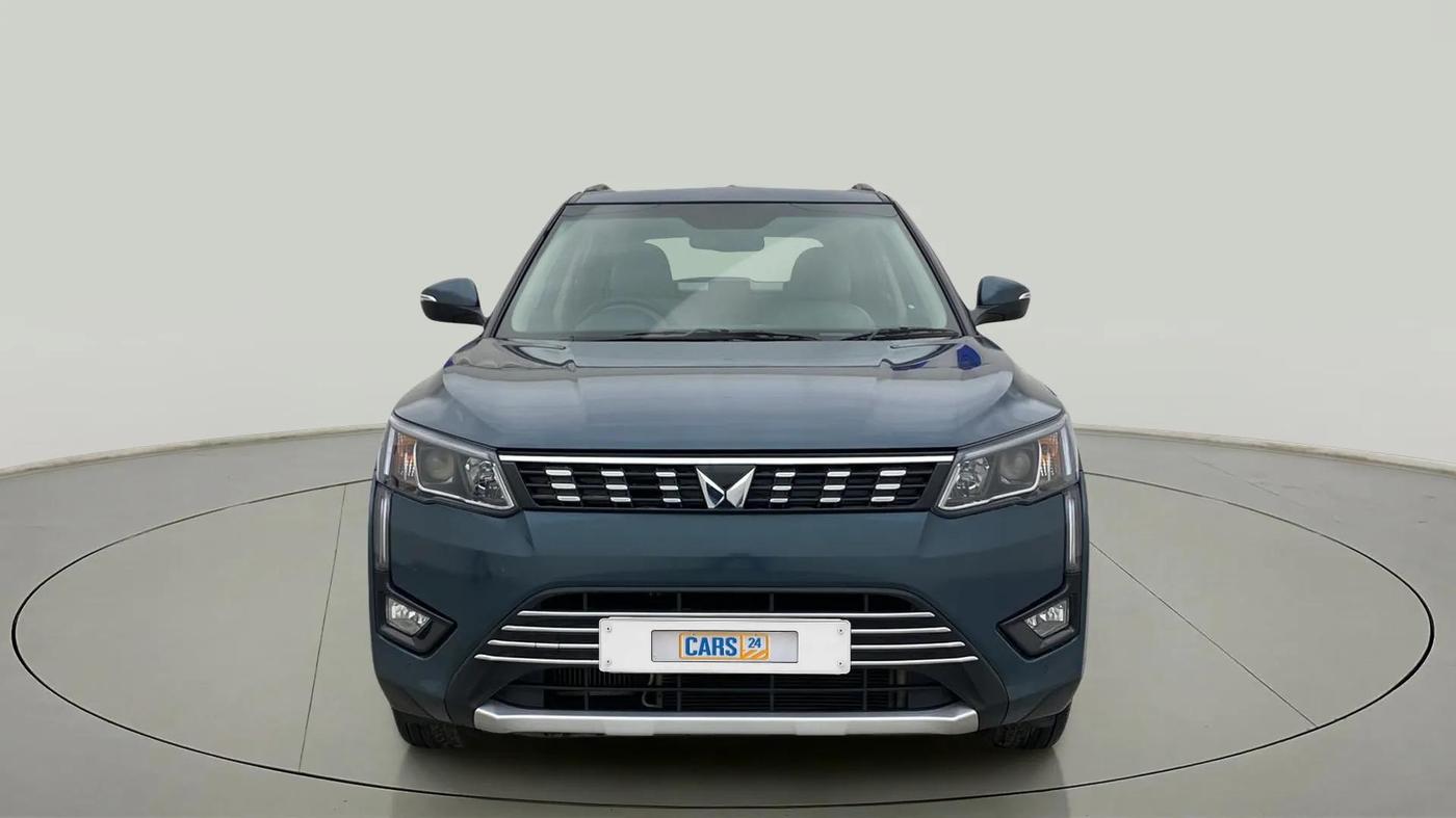 2022 Mahindra XUV300 W8 (O) 1.2 PETROL, Petrol, Manual, 29,320 km, Front