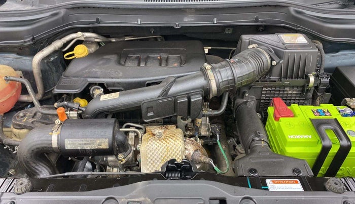 2022 Mahindra XUV300 W8 (O) 1.2 PETROL, Petrol, Manual, 29,320 km, Open Bonet