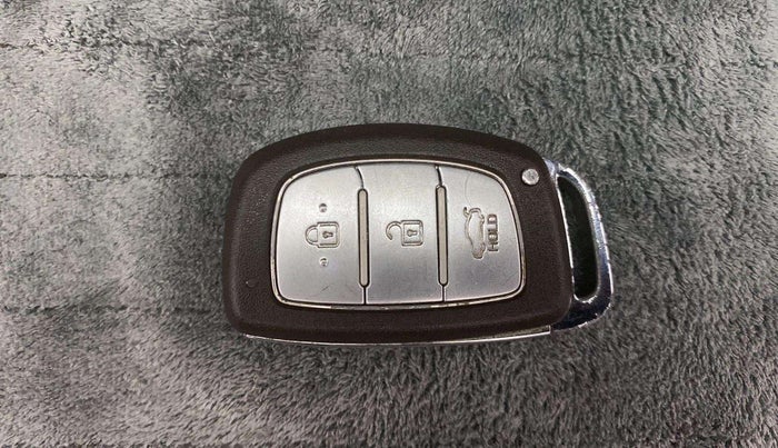 2019 Tata Tiago XZA PLUS PETROL, Petrol, Automatic, 38,482 km, Key Close Up