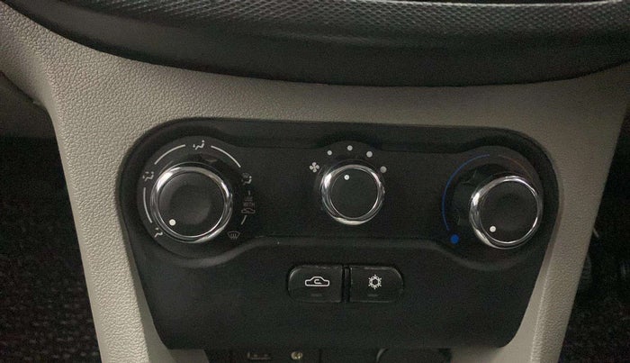 2019 Tata Tiago XZA PLUS PETROL, Petrol, Automatic, 38,482 km, AC Unit - Front vent has minor damage