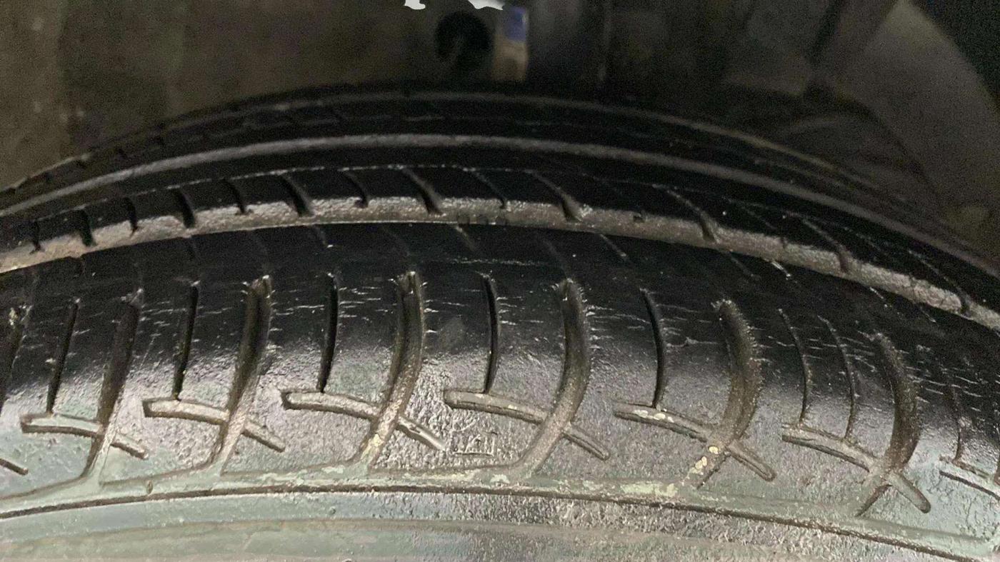 2018 Maruti Baleno DELTA CVT PETROL 1.2, Petrol, Automatic, 15,614 km, Right Rear Tyre Tread