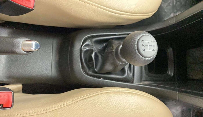 2016 Maruti Swift VXI, Petrol, Manual, 19,354 km, Gear Lever