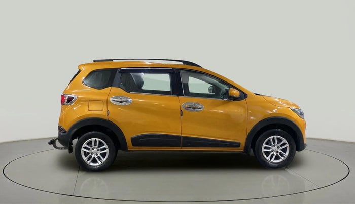 2021 Renault TRIBER RXT, Petrol, Manual, 25,190 km, Right Side View