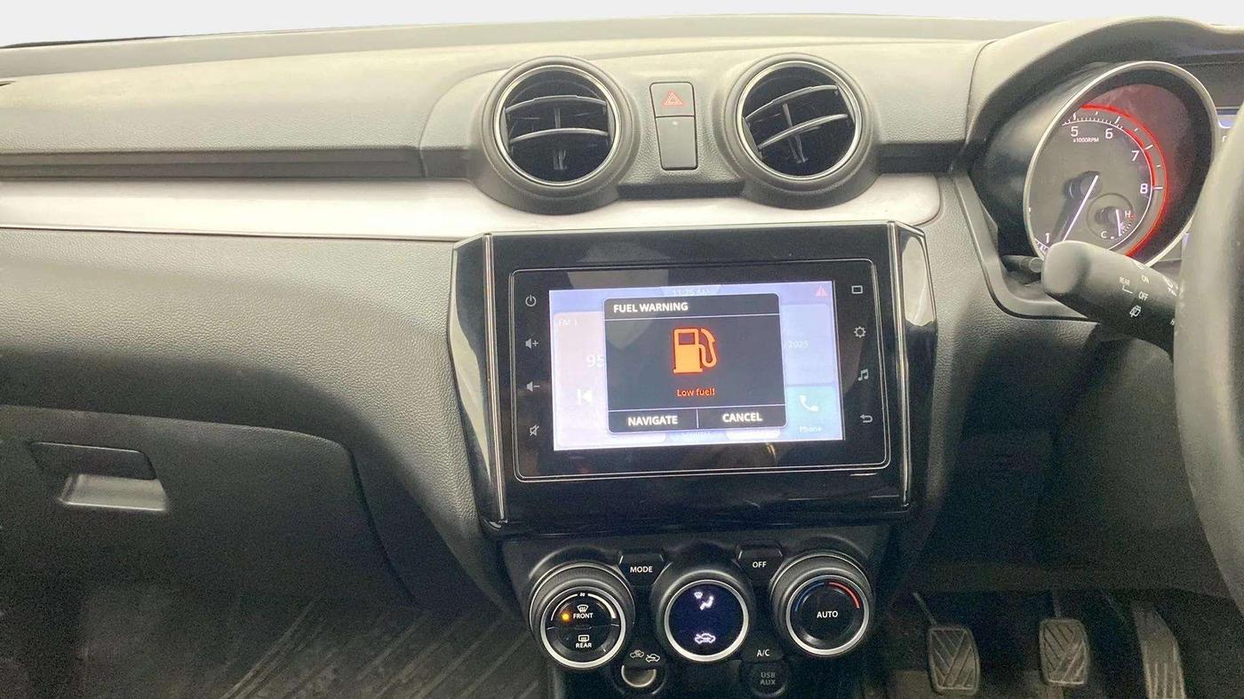 2022 Maruti Swift ZXI PLUS DUAL TONE, Petrol, Manual, 29,711 km, Air Conditioner