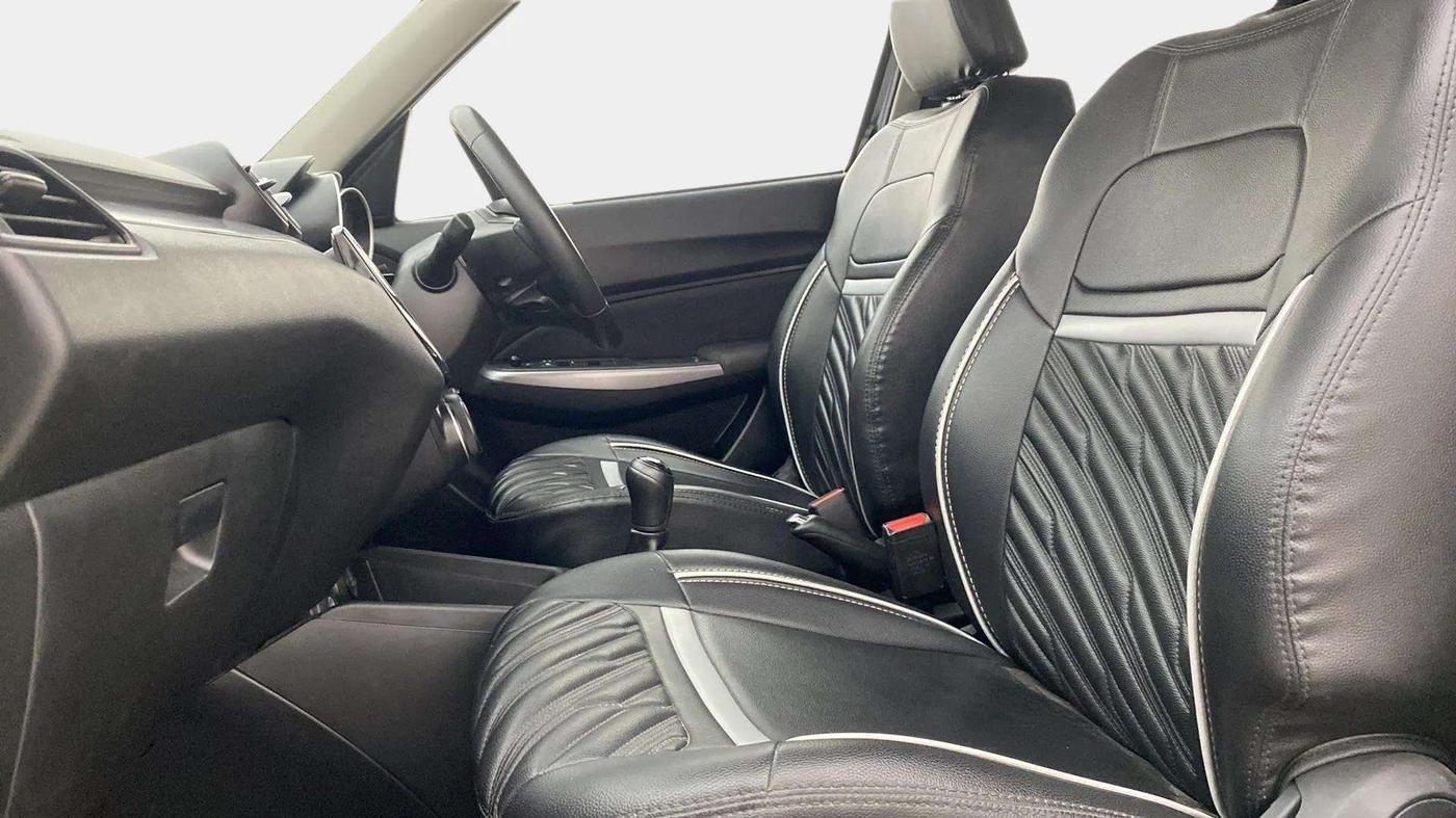 2022 Maruti Swift ZXI PLUS DUAL TONE, Petrol, Manual, 29,711 km, Right Side Front Door Cabin