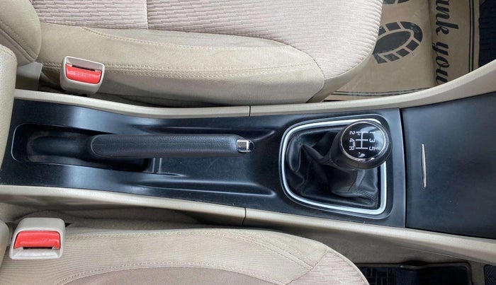 2019 Maruti Ciaz DELTA 1.5 SHVS MT PETROL, Petrol, Manual, 15,919 km, Gear Lever