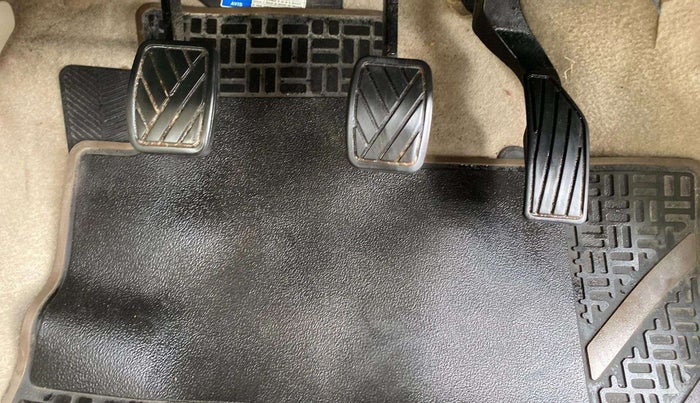 2019 Maruti Ciaz DELTA 1.5 SHVS MT PETROL, Petrol, Manual, 15,919 km, Pedals