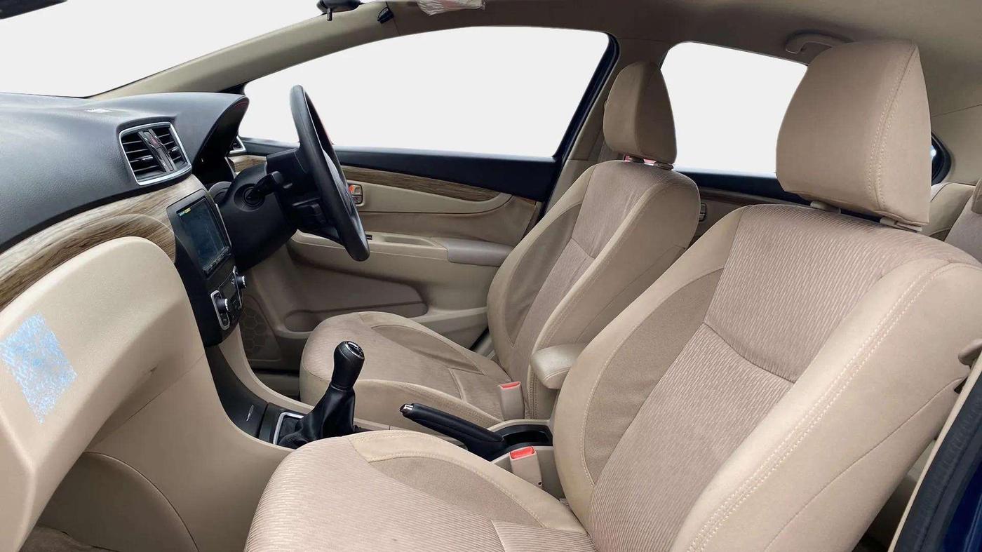 2019 Maruti Ciaz DELTA 1.5 SHVS MT PETROL, Petrol, Manual, 15,919 km, Right Side Front Door Cabin