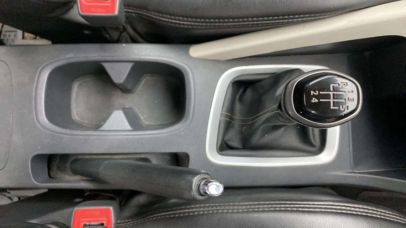 2020 Nissan MAGNITE XL, Petrol, Manual, 75,302 km, Gear Lever