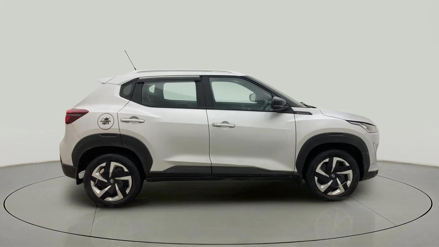 2020 Nissan MAGNITE XL, Petrol, Manual, 75,302 km, Right Side View