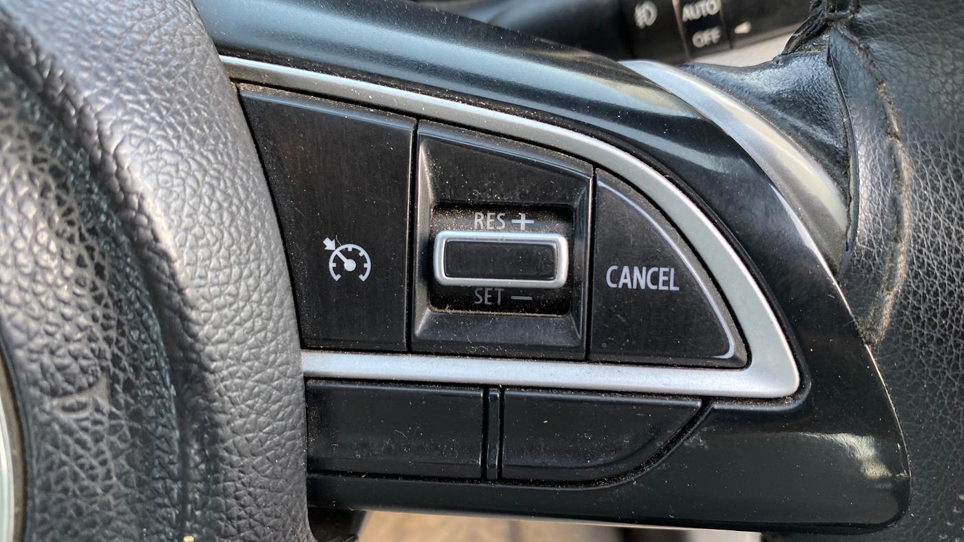 2019 Maruti XL6 ALPHA AT, Petrol, Automatic, 1,24,575 km, Adaptive Cruise Control