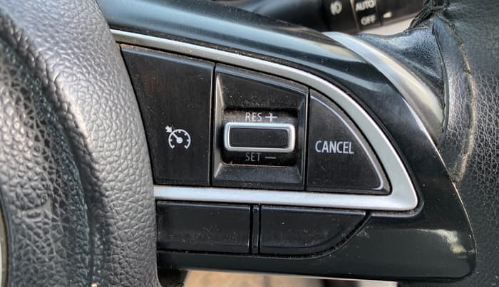 2019 Maruti XL6 ALPHA AT, Petrol, Automatic, 1,24,575 km, Adaptive Cruise Control