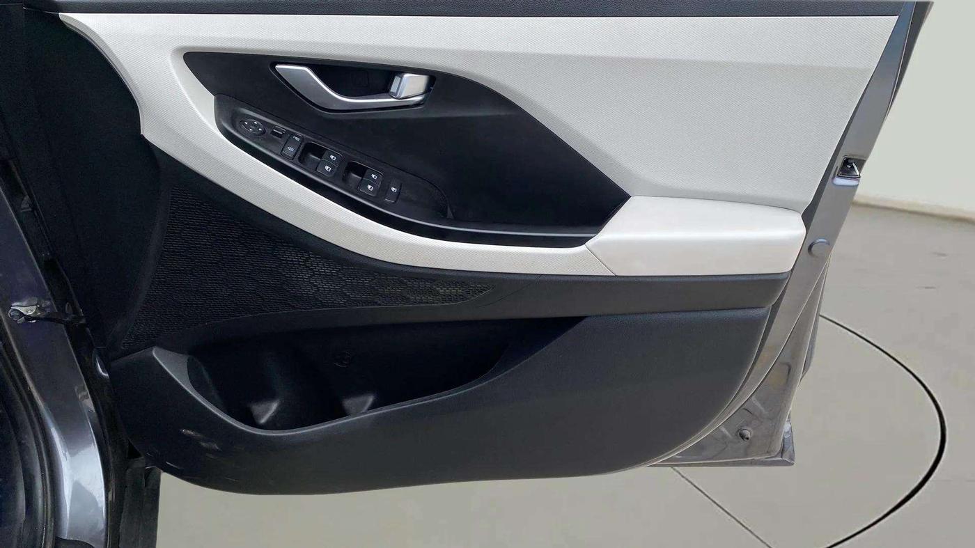2022 Hyundai Creta S IMT 1.5 PETROL, Petrol, Manual, 10,408 km, Driver Side Door Panels Control