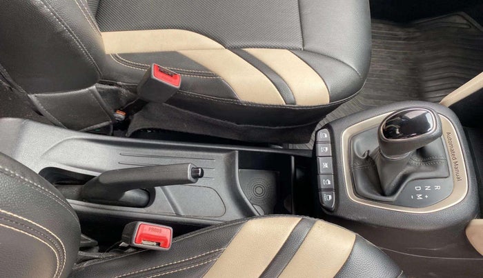 2018 Hyundai NEW SANTRO MAGNA AMT, Petrol, Automatic, 33,650 km, Gear Lever