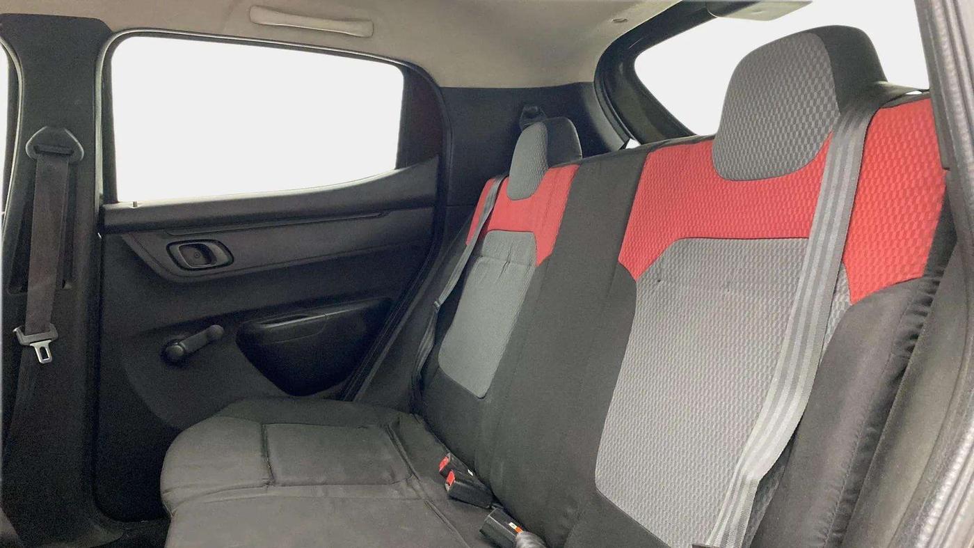 2018 Renault Kwid RXT 1.0, Petrol, Manual, 53,607 km, Right Side Rear Door Cabin