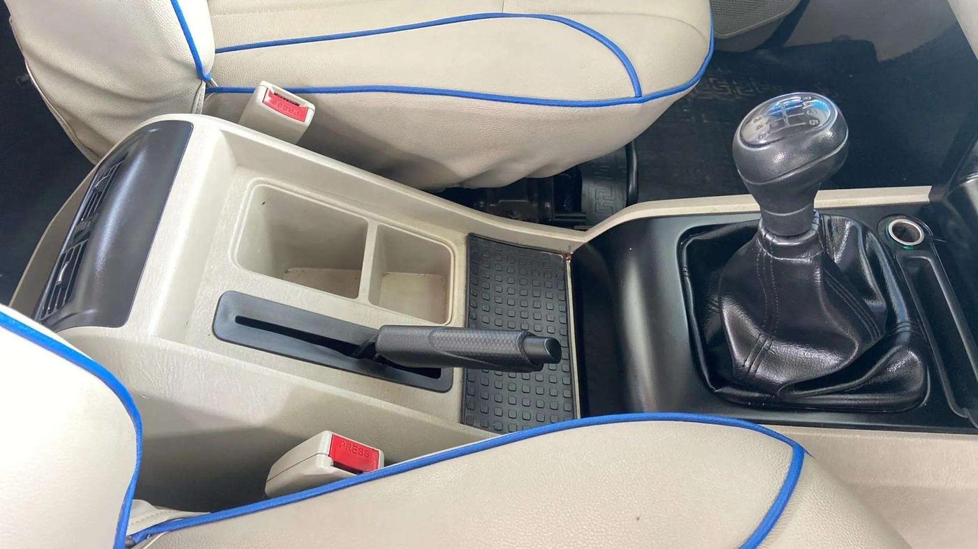 2022 Mahindra Scorpio S5, Diesel, Manual, 66,979 km, Gear Lever
