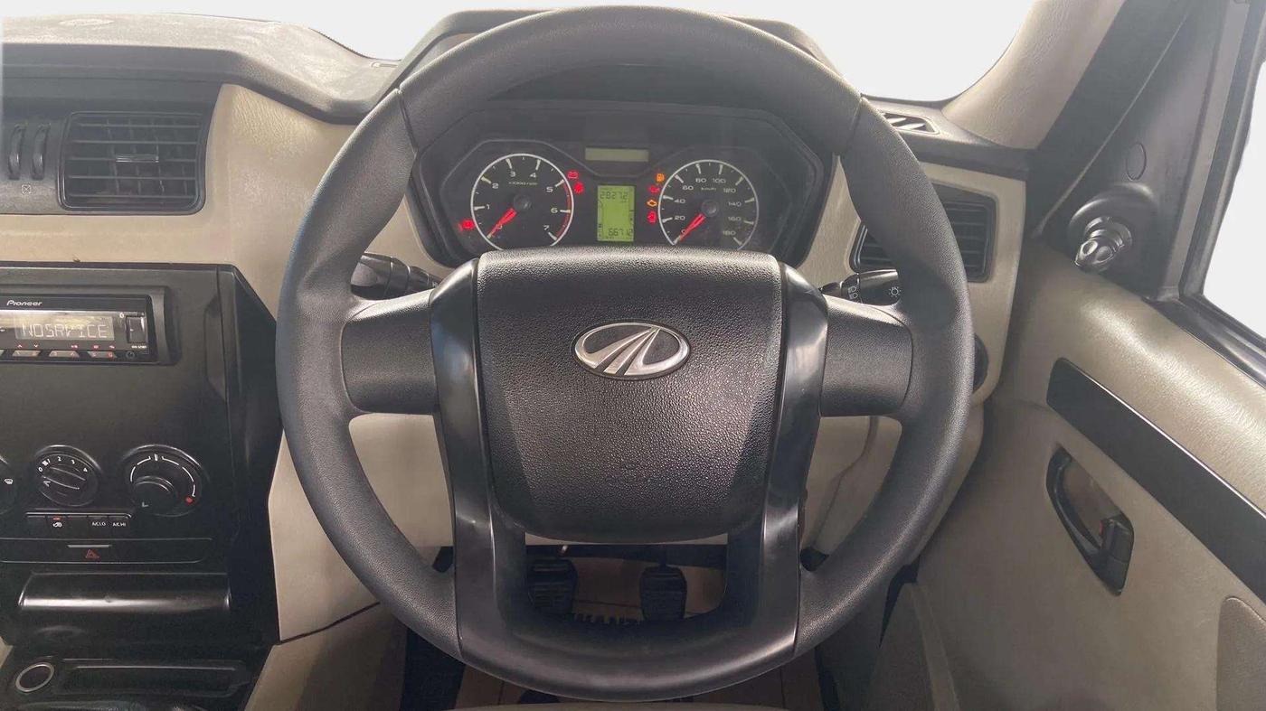 2022 Mahindra Scorpio S5, Diesel, Manual, 66,979 km, Steering Wheel Close Up