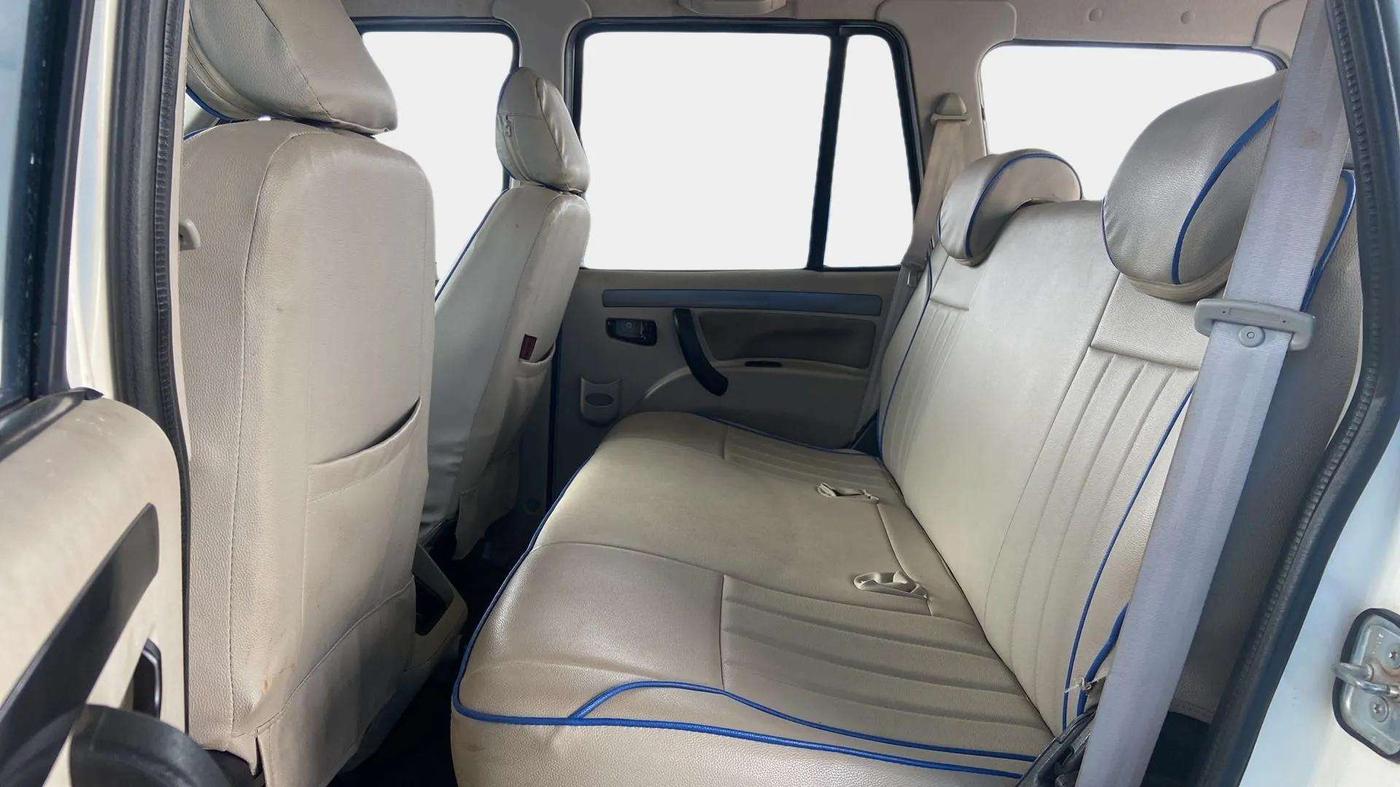 2022 Mahindra Scorpio S5, Diesel, Manual, 66,979 km, Right Side Rear Door Cabin