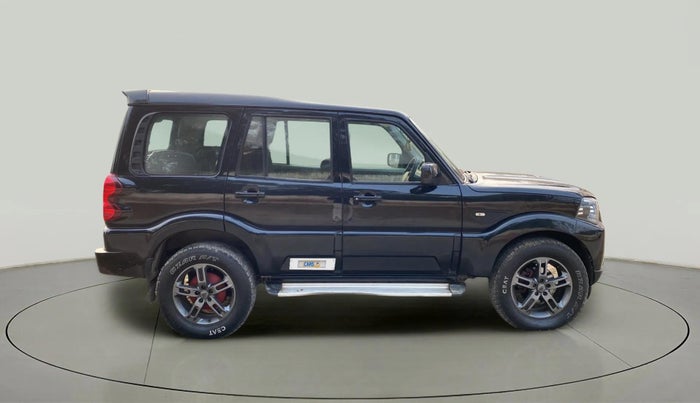 2020 Mahindra Scorpio S5, Diesel, Manual, 83,510 km, Right Side View