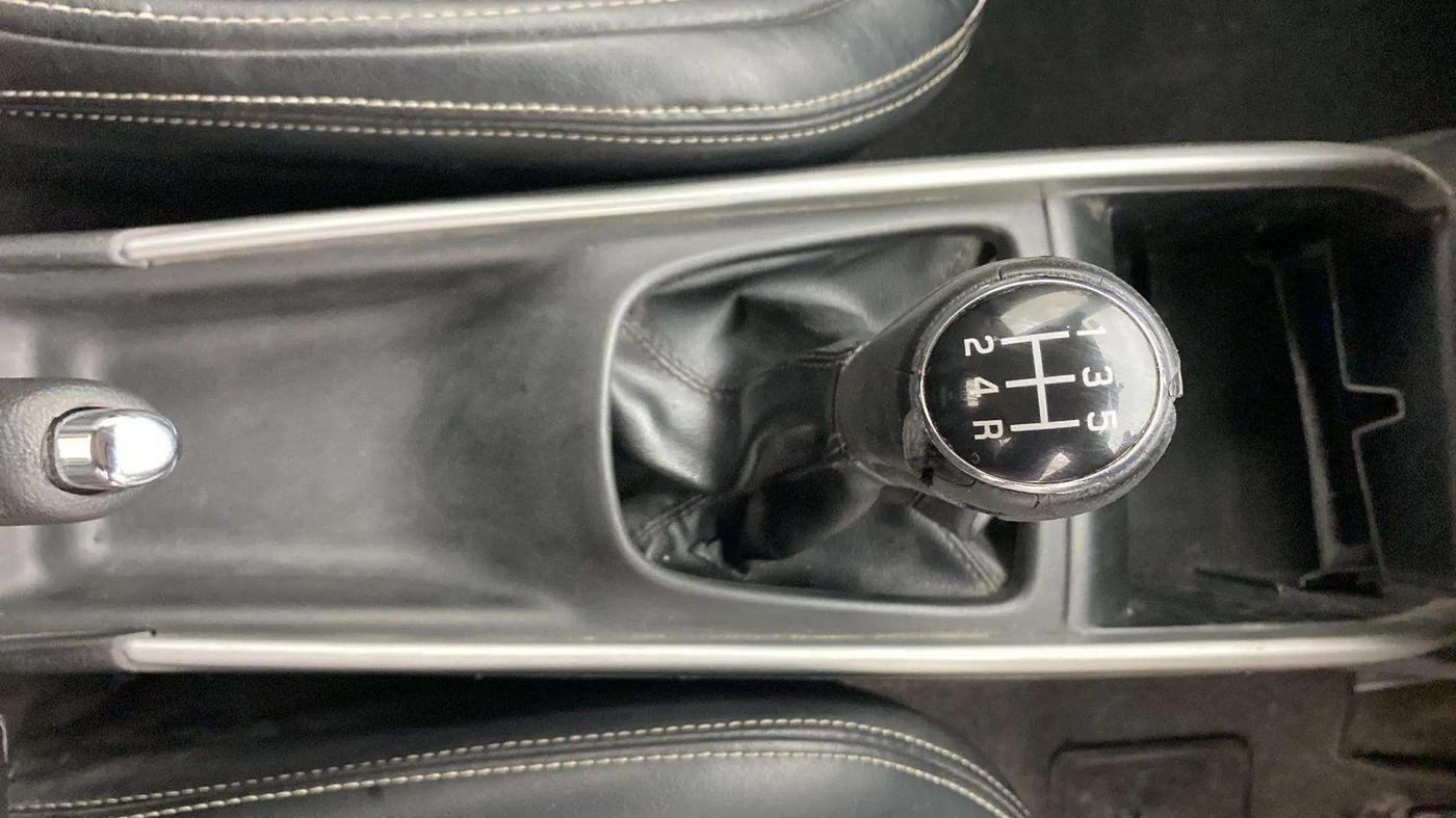 2016 Maruti Baleno DELTA PETROL 1.2, Petrol, Manual, 62,195 km, Gear Lever