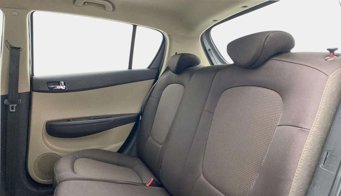 2013 Hyundai i20 ASTA 1.2, Petrol, Manual, 94,622 km, Right Side Rear Door Cabin