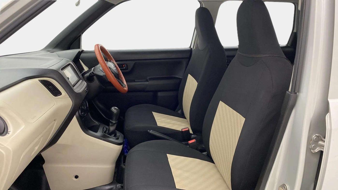 2022 Maruti New Wagon-R LXI CNG 1.0, CNG, Manual, 84,406 km, Right Side Front Door Cabin