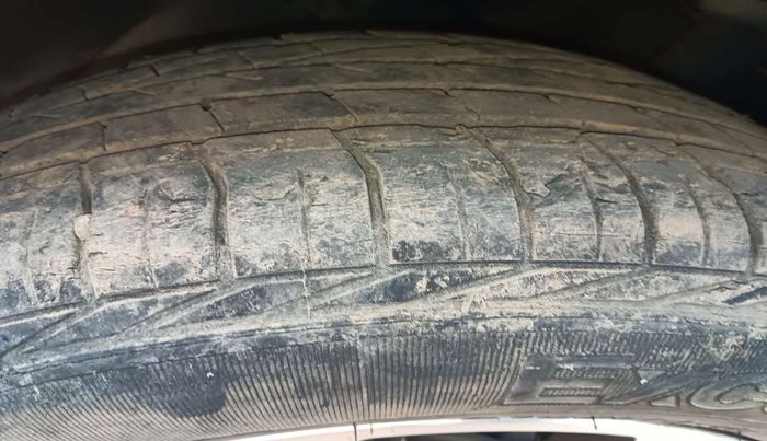 2020 Tata NEXON XZ PLUS PETROL, Petrol, Manual, 30,641 km, Left front tyre - Minor crack