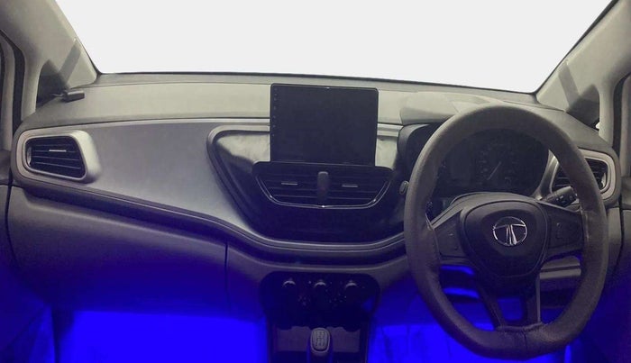 2020 Tata ALTROZ XE PETROL, Petrol, Manual, 7,371 km, Dashboard