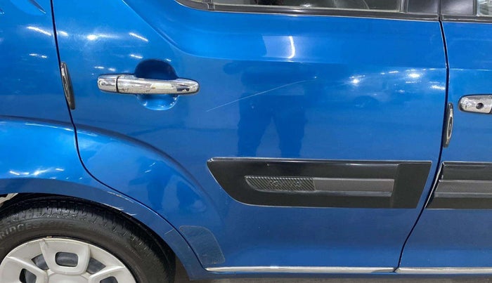 2018 Maruti IGNIS DELTA 1.2 AMT, Petrol, Automatic, 17,590 km, Right rear door - Minor scratches