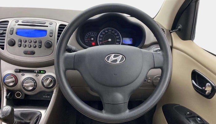 2014 Hyundai i10 SPORTZ 1.1, Petrol, Manual, 39,549 km, Steering Wheel Close Up