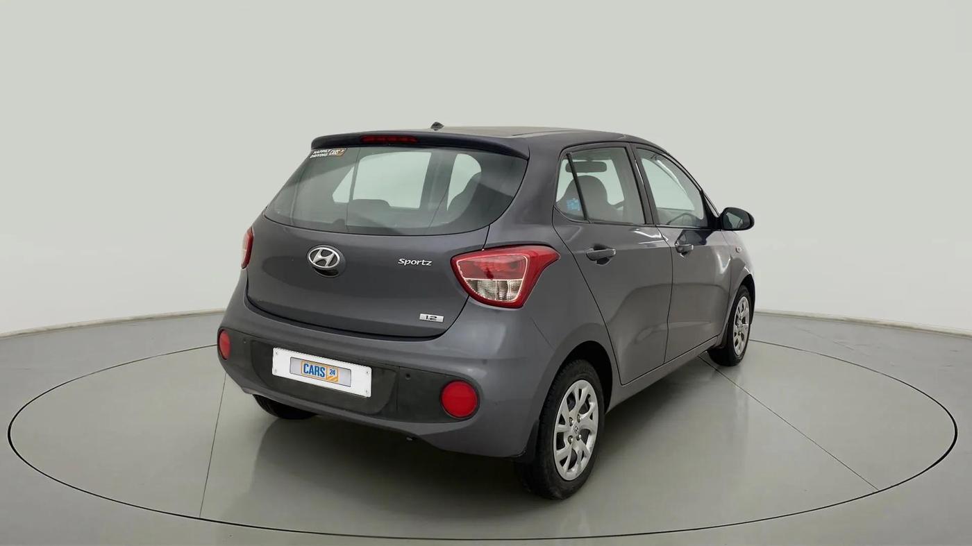 2017 Hyundai Grand i10 SPORTZ 1.2 KAPPA VTVT, Petrol, Manual, 31,431 km, Right Back Diagonal