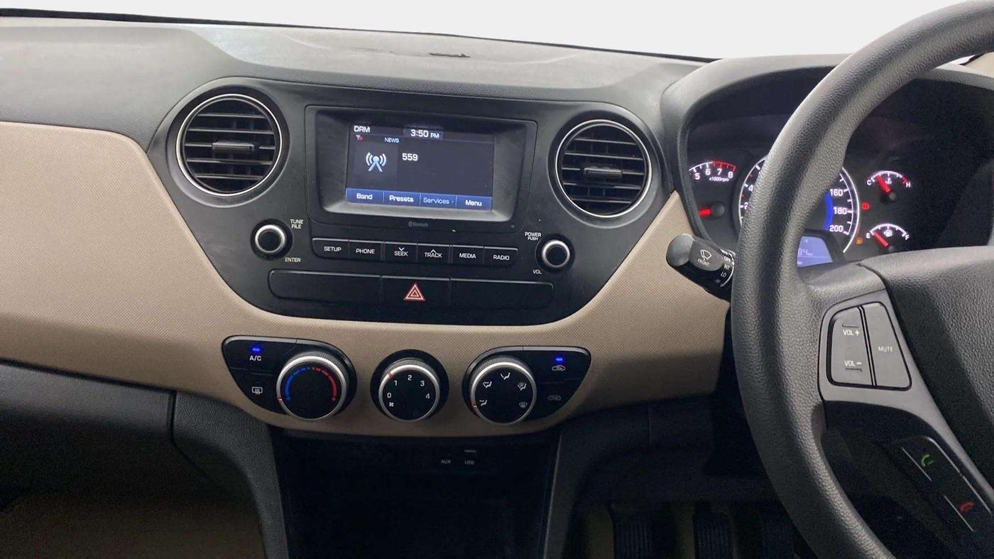 2017 Hyundai Grand i10 SPORTZ 1.2 KAPPA VTVT, Petrol, Manual, 31,431 km, Air Conditioner