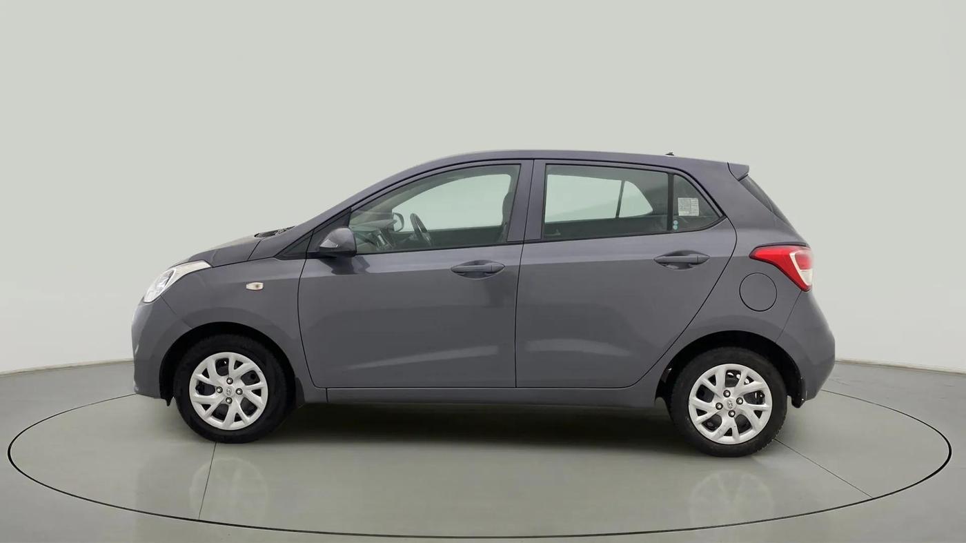 2017 Hyundai Grand i10 SPORTZ 1.2 KAPPA VTVT, Petrol, Manual, 31,431 km, Left Side