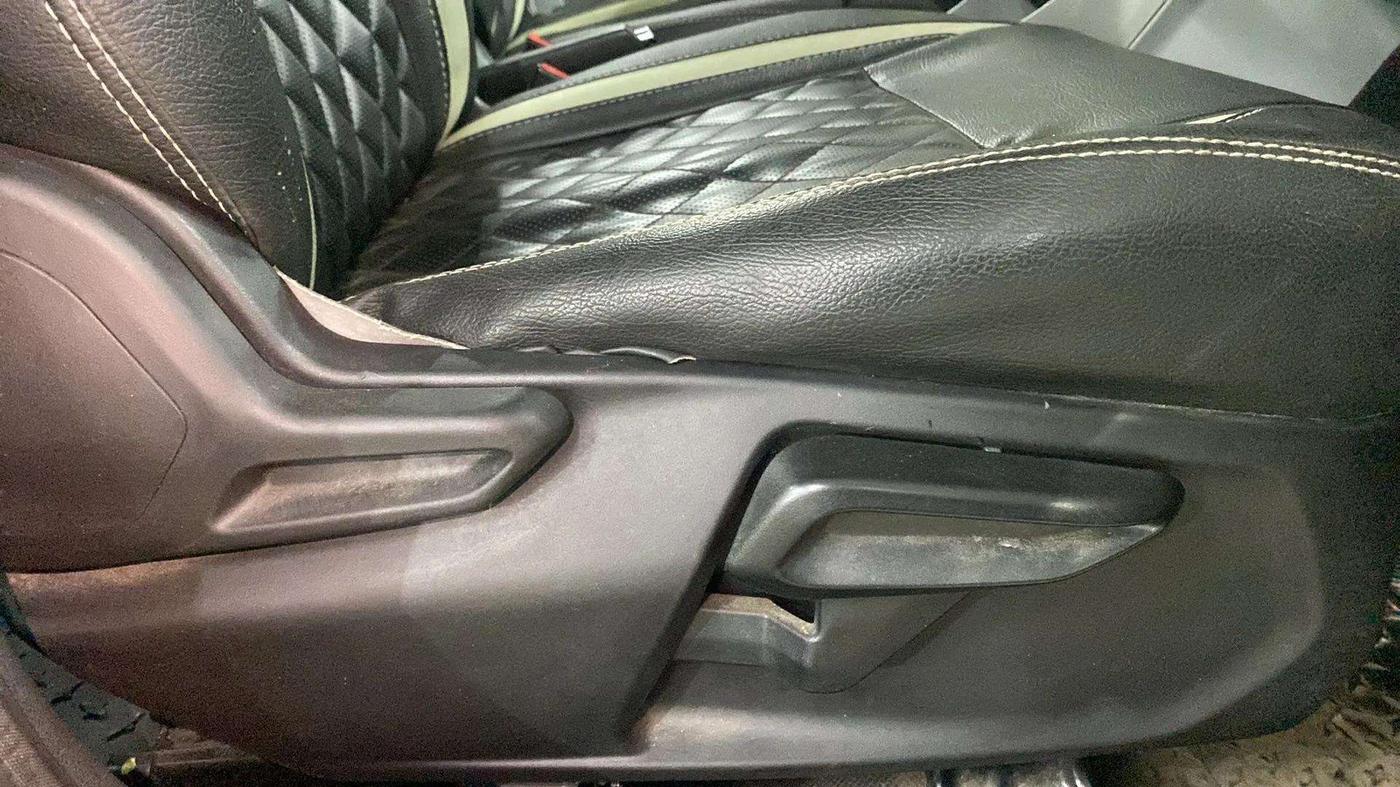 2022 Tata Tiago XTA PETROL, Petrol, Automatic, 41,015 km, Driver Side Adjustment Panel