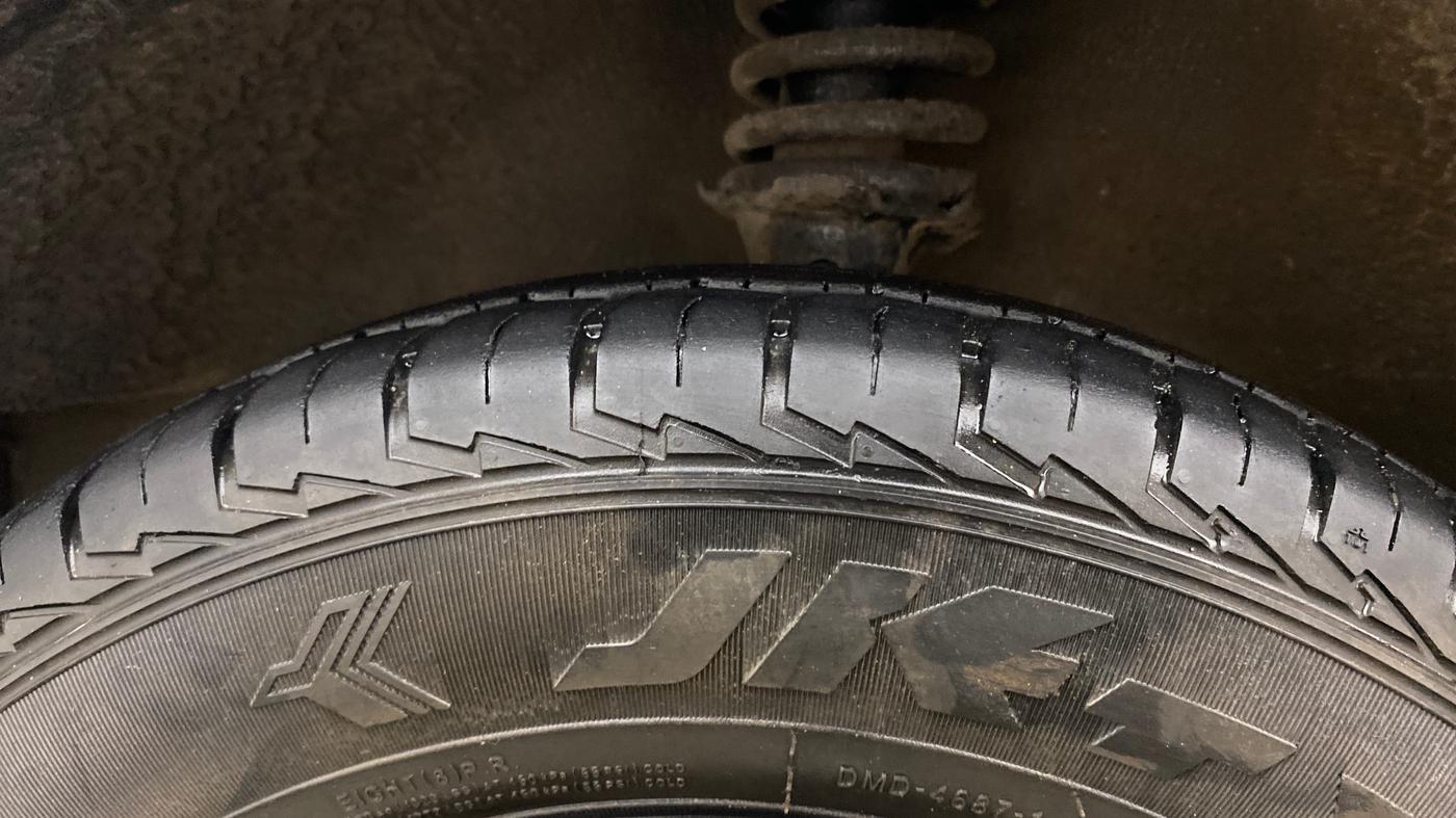 2023 Maruti Eeco 5 STR AC, Petrol, Manual, 18,347 km, Left Front Tyre Tread