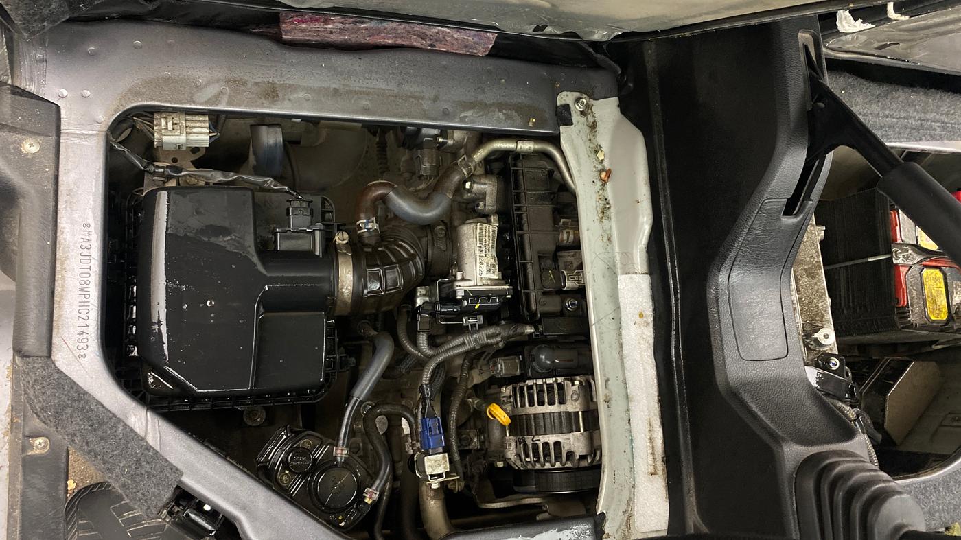 2023 Maruti Eeco 5 STR AC, Petrol, Manual, 18,347 km, Engine View - Right