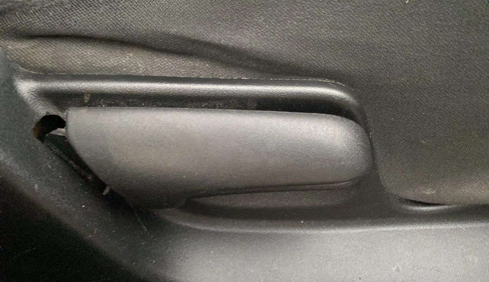 2014 Maruti Swift VXI, Petrol, Manual, 44,528 km, Driver Side Adjustment Panel
